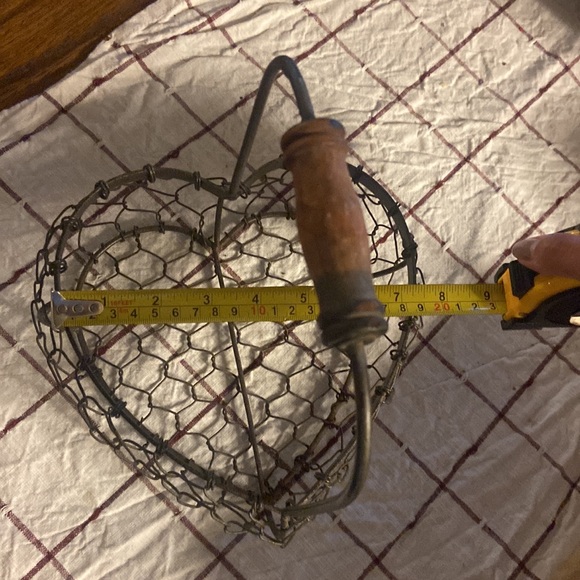 Heart basket - Picture 2 of 3